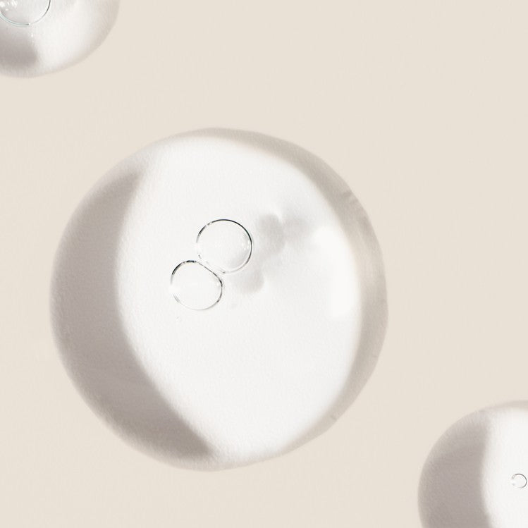 Hyaluronic Acid: Smart hydration that holds 1000x its weight in water