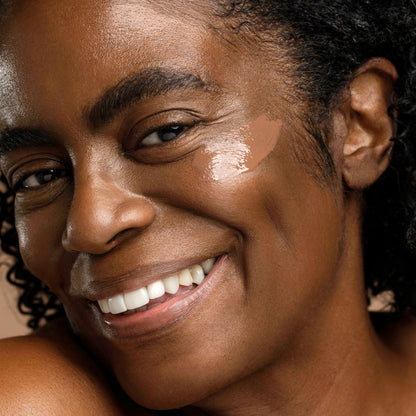 Tinted Wonderscreen Shade 03 texture and shade swatch